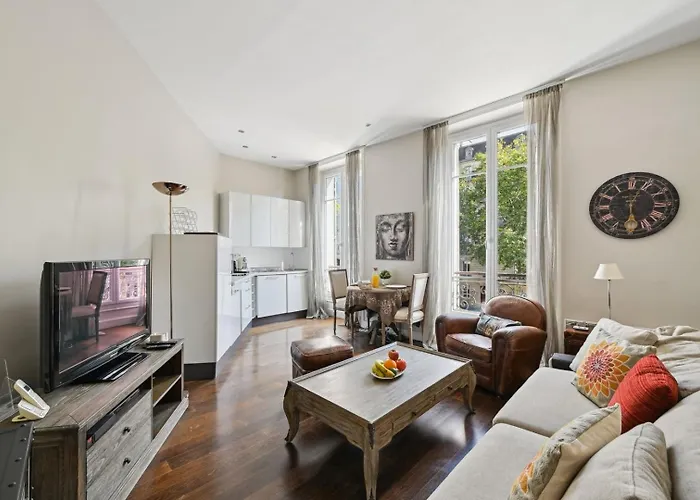 Bnbnook - Stylish 1Br - Heart Of Golden Triangle
