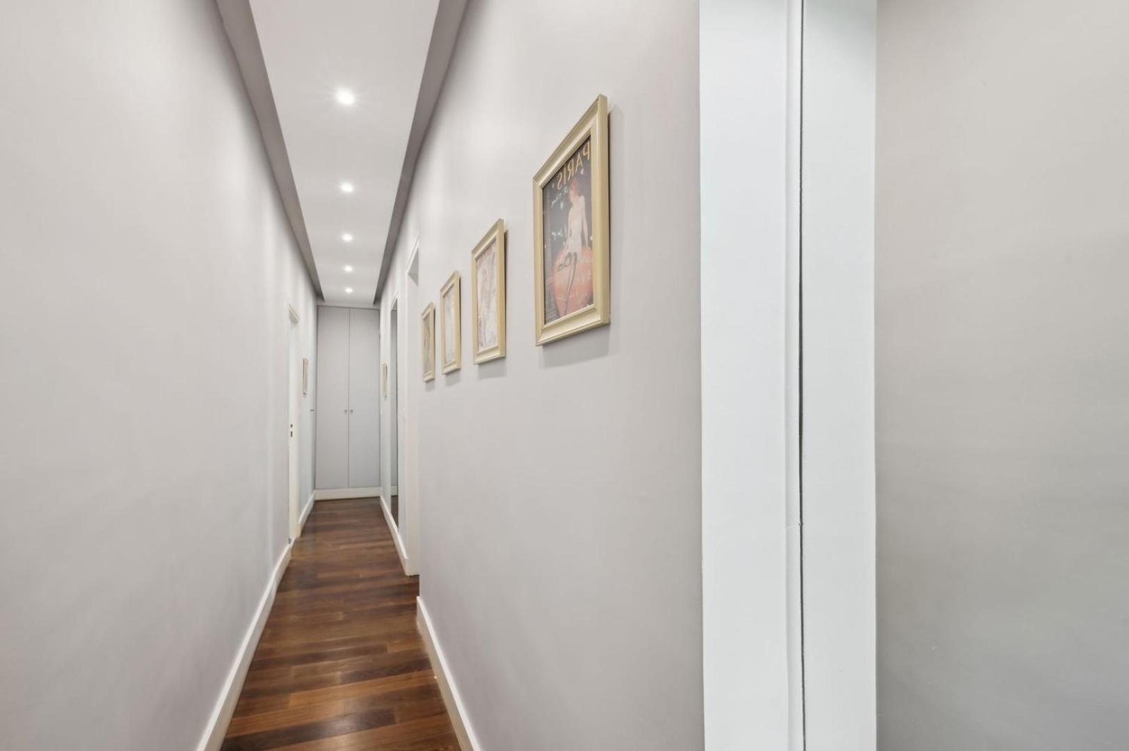 Bnbnook - Stylish 1br - Heart Of Golden Triangle *