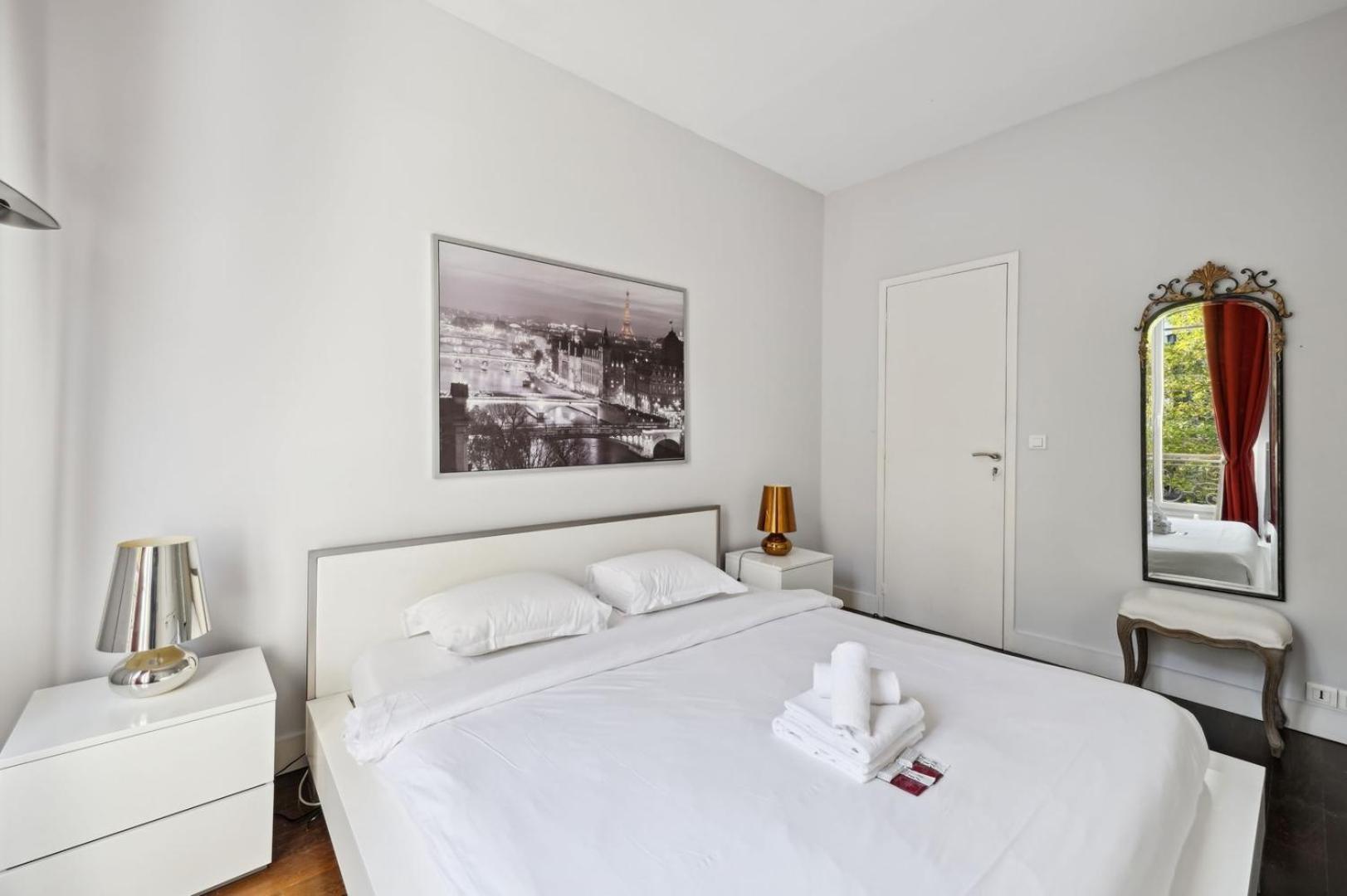 Bnbnook - Stylish 1br - Heart Of Golden Triangle Apartment *