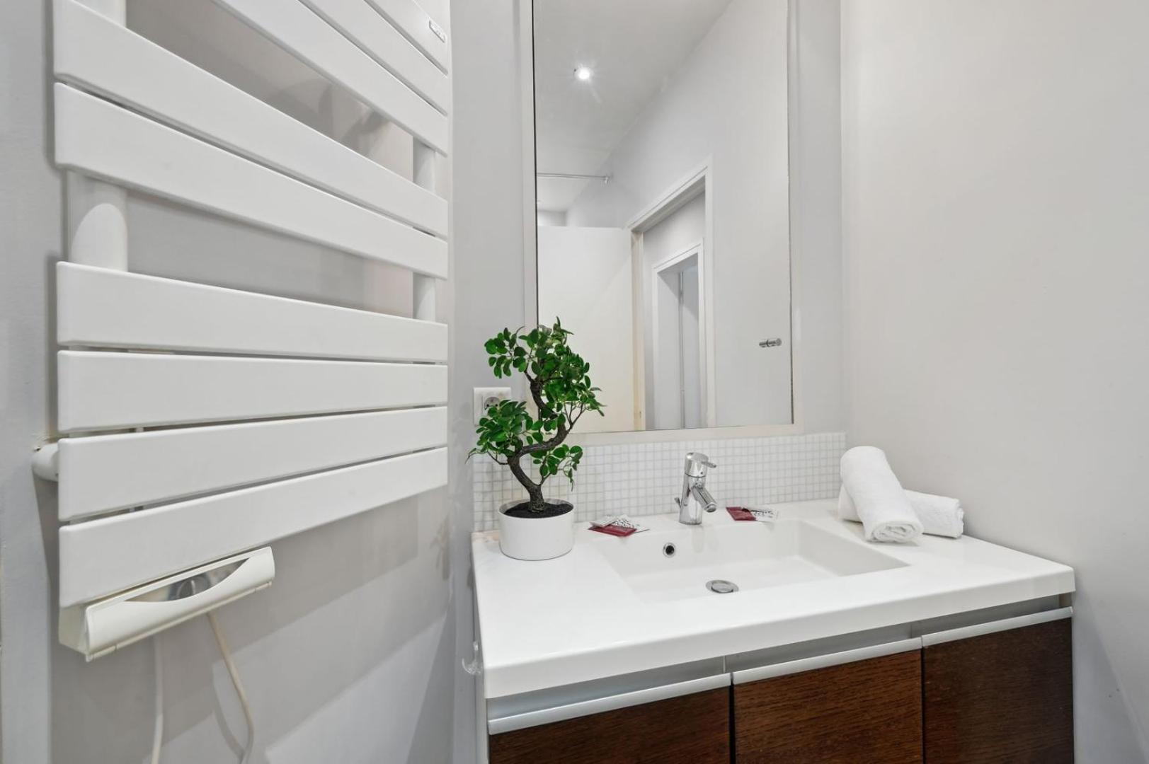 Bnbnook - Stylish 1br - Heart Of Golden Triangle